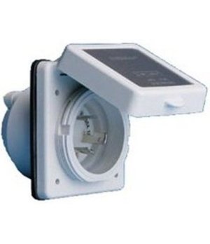 BASE POLIESTER 32A 220V