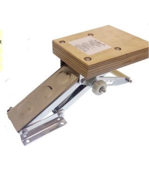 STAINLESS MOTOR BRACKET 15 HPRegulable en 5 posiciones. Fabricado en acero inox y tablero marino. Muelles de acero inox