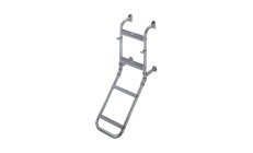 LADDER C-90 4 STEPSFabricada en acero inox AISI-316. Plegable y abatible. Peldaños de plástico antideslizante