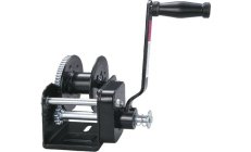 TRAILER WINCH 1600 LBSFabricados en acero de alta calidad con protección de resina color negro, especial para el ambiente marino