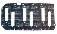 JUNTA BLOQUE LAMINAS ORIGINAL MERCURY 146973Para motores Mercury:
2T Optimax 110 135 150 175 CV. 
200 DFI JET DRIVE