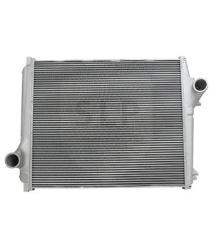 Intercooler Volvo 21649511Radiatore dell'aria di sovralimentazione (intercooler): abbassa la temperatura dell'aria com