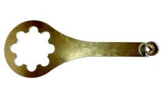 LLAVE TUERCA CARDAN 91-17256LLAVE TUERCA CARDAN
Para montaje y desmontaje de la tuerca del cardan en
todas las colas MC-I, R-MR,