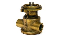 BOMBA ASPIRACION AGUA VOLVO 858469